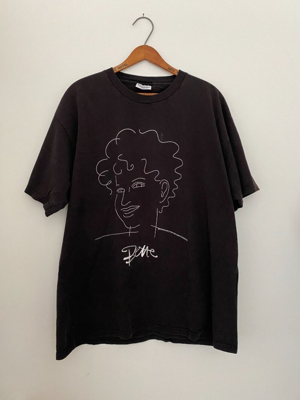 Vintage Bette Midler 90's Line Drawing Caricature Black T-Shirt XL- USA Made